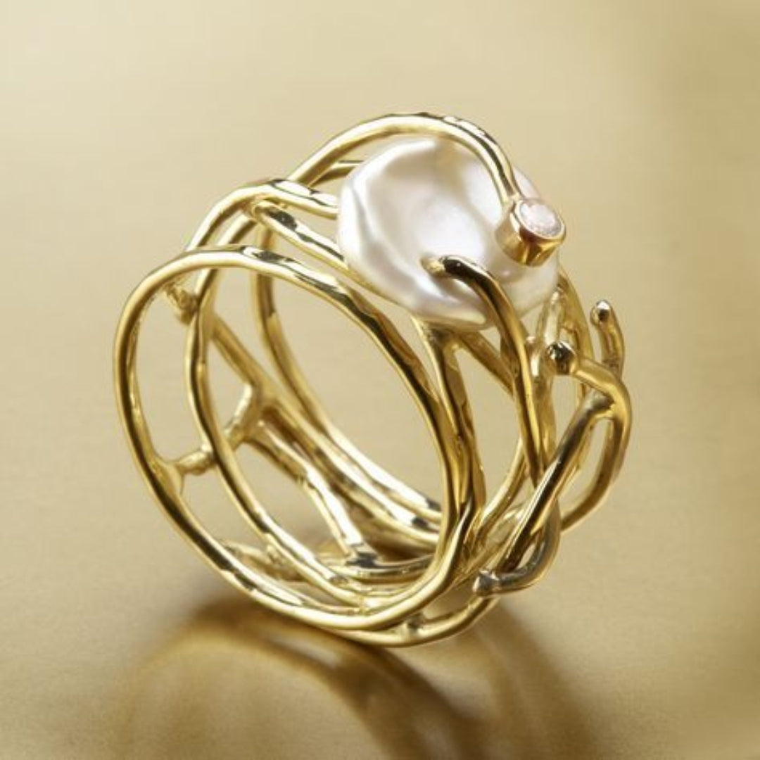Thin Golden & Pearl Ring