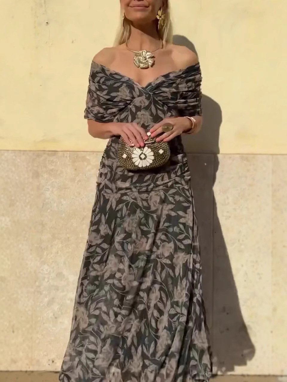 Imie | Chic Bloom Off-Shoulder Dress