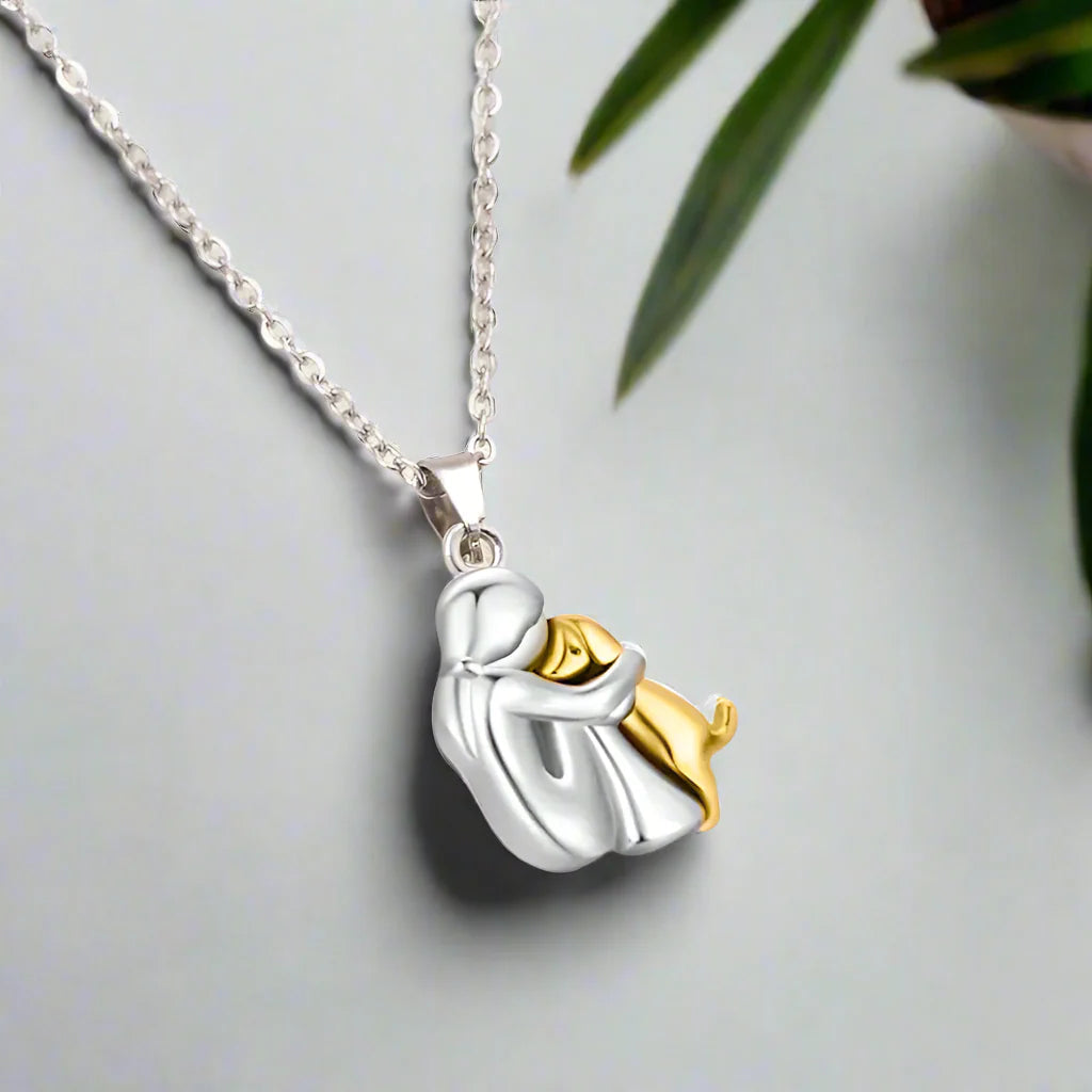 Harbour & Co | Dog Embrace Necklace