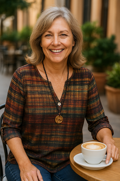 Delyse | Relaxed Elegance Blouse – Flows Beautifully, Flatters Effortlessly