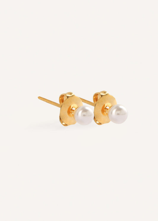 Raya Earrings: Grace in Every Turn