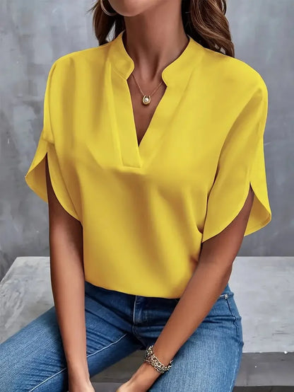 Roswina – Loose-Fit V-Neck Blouse