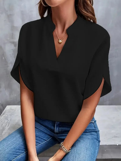 Roswina – Loose-Fit V-Neck Blouse
