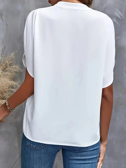 Roswina – Loose-Fit V-Neck Blouse