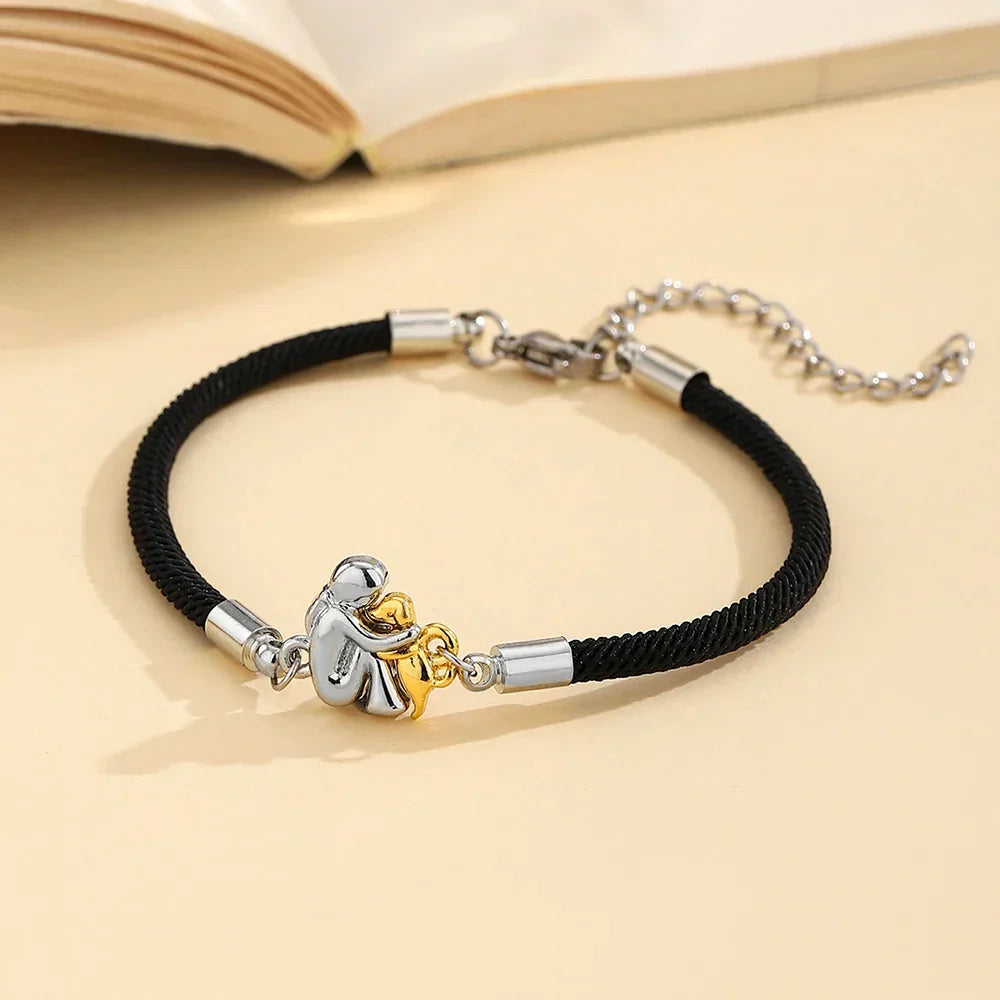 Harbour & Co | Dog Embrace Bracelet