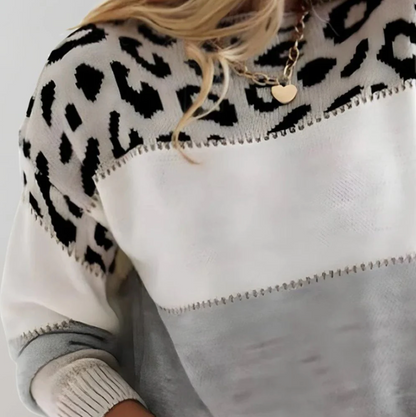 CLARA | Elegant Three-Tone Sweater