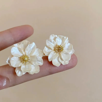 Elegant White Acrylic Floral Stud Earrings