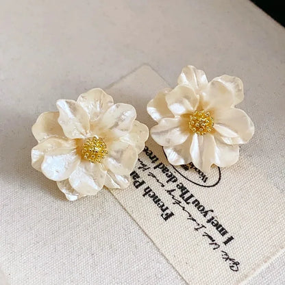 Elegant White Acrylic Floral Stud Earrings