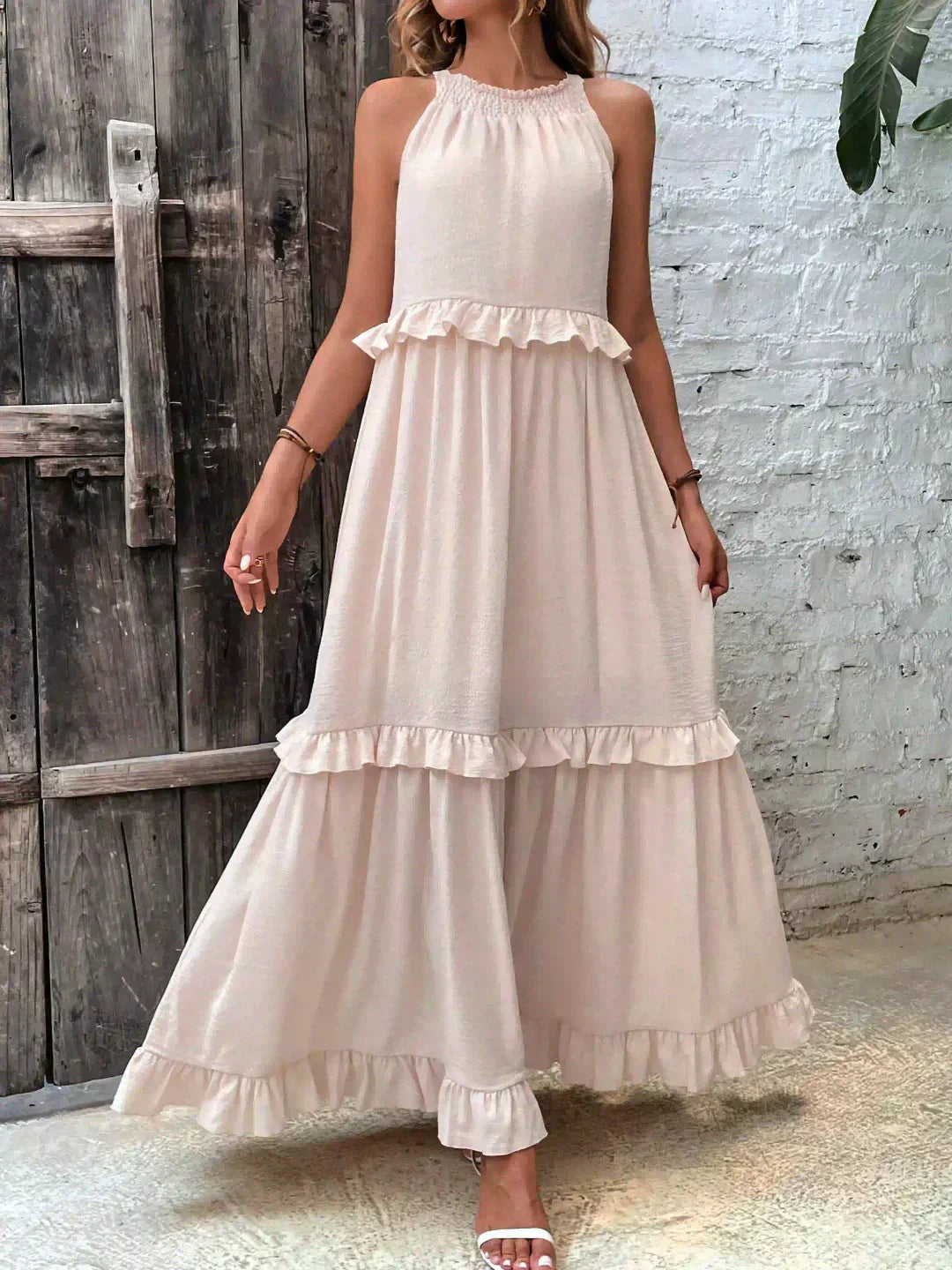 ANETA | Elegant Sleeveless Dress with Ruffles
